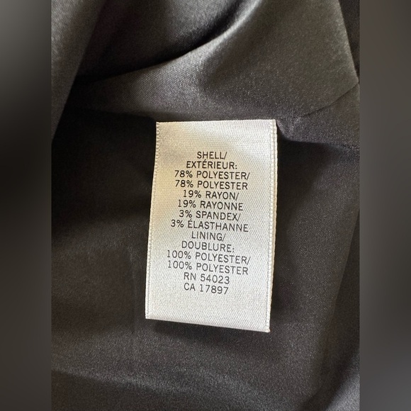 Banana Republic Charcoal Gray Pencil Skirt – Size 2P Petite - Picture 2 of 6